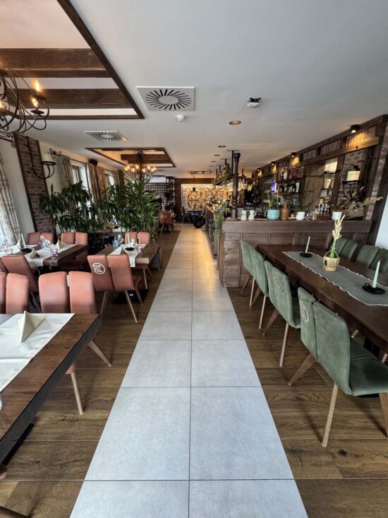 KULA Restaurant