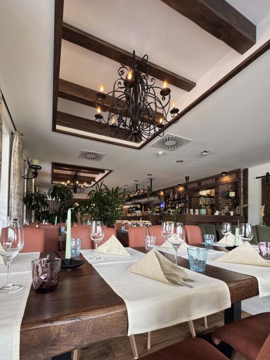 KULA Restaurant