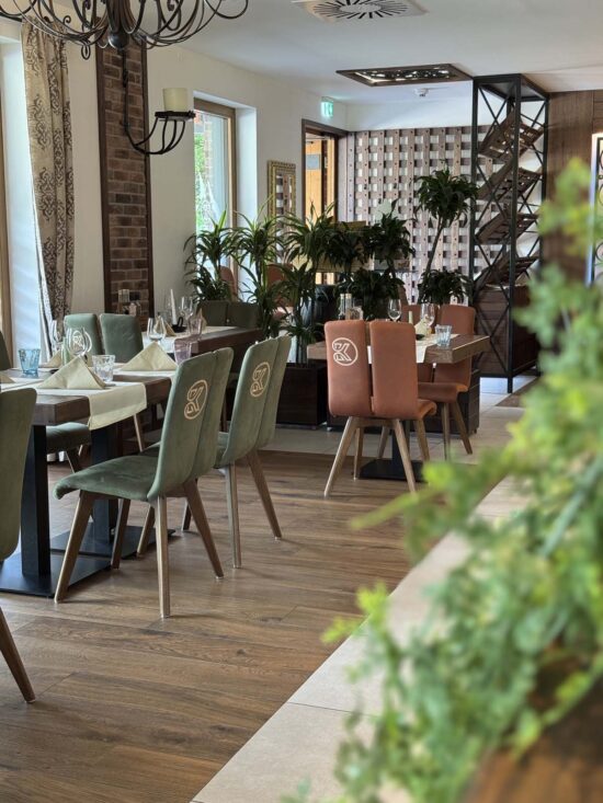 KULA Restaurant